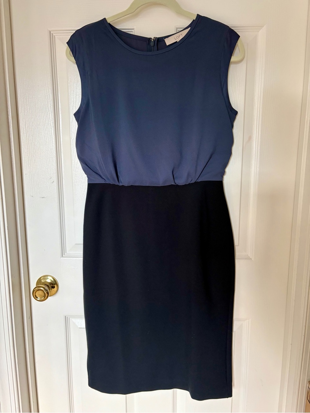 Ann Taylor Blue and Black Sleeveless Sheath Dress